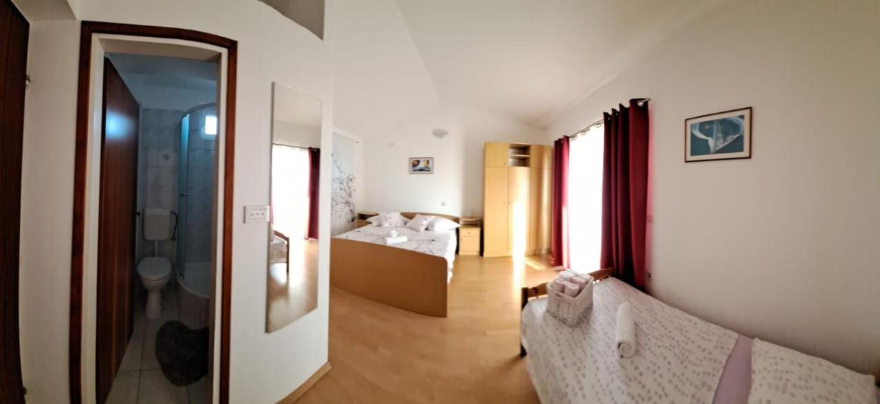 Apartments Garac Dugi Rat Bagian luar foto