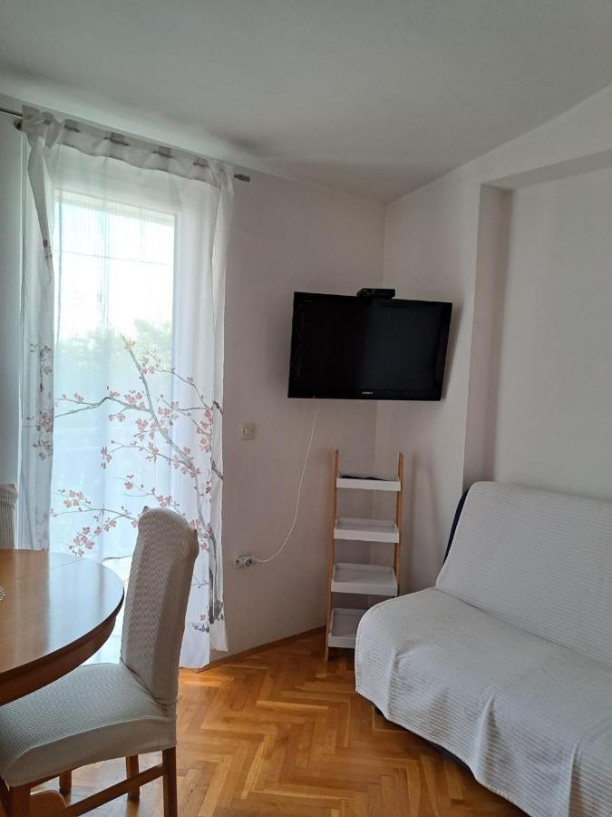 Apartments Garac Dugi Rat Bagian luar foto