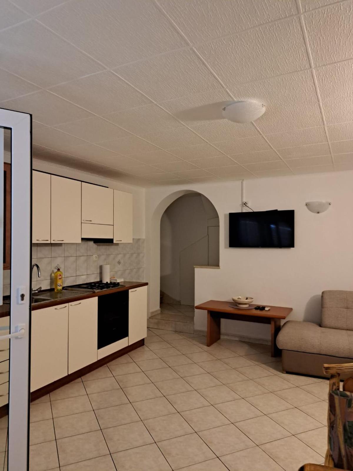 Apartments Garac Dugi Rat Bagian luar foto