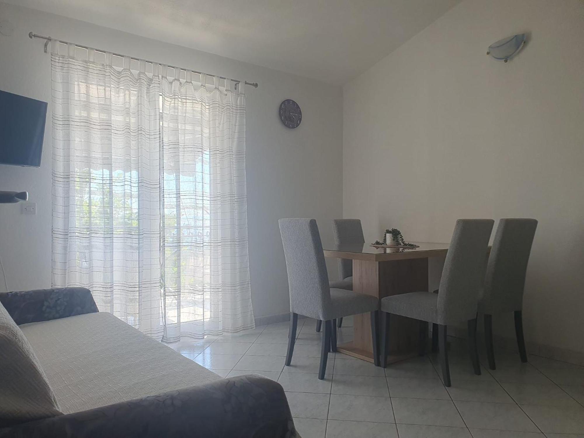 Apartments Garac Dugi Rat Bagian luar foto