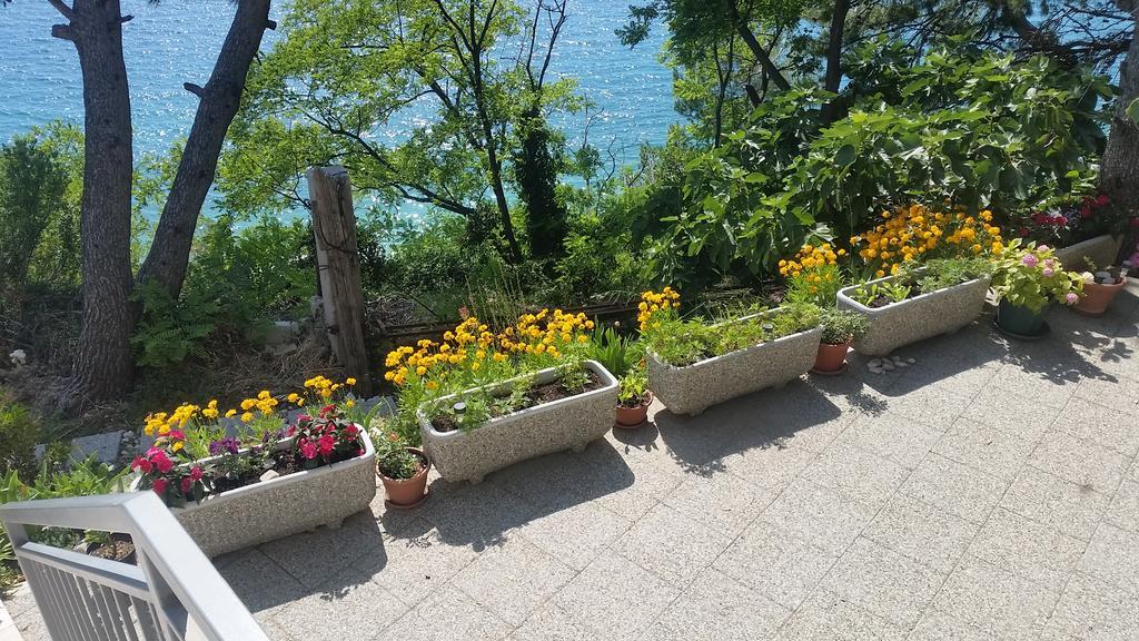 Apartments Garac Dugi Rat Bagian luar foto
