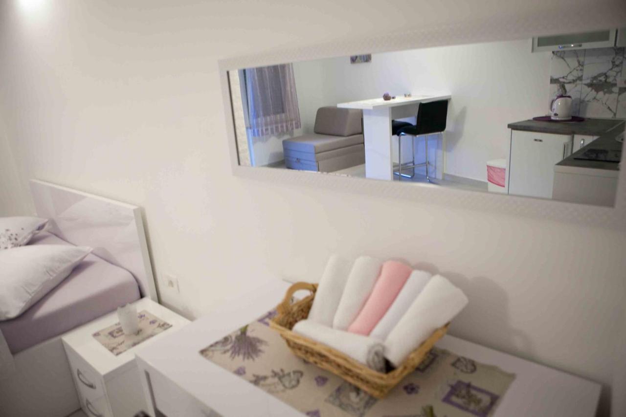 Apartments Garac Dugi Rat Bagian luar foto